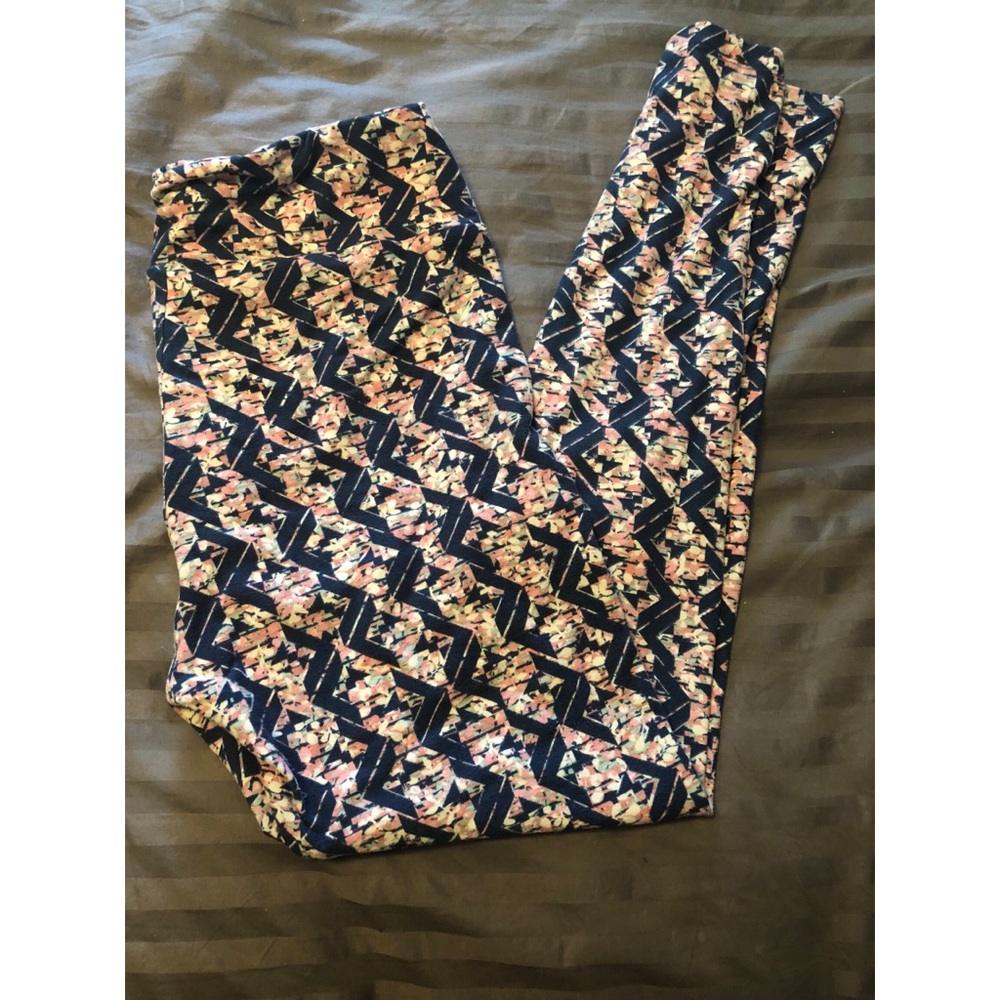 💫 LulaRoe Leggings 💫 Tall/Curvy 💫